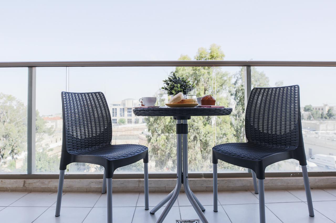 Haneviim Court Residence Jerusalem Eksteriør bilde
